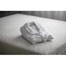 Szlafrok hotelowy biały Tokio 100% bawełna , wzór waflowy , 220g/m2